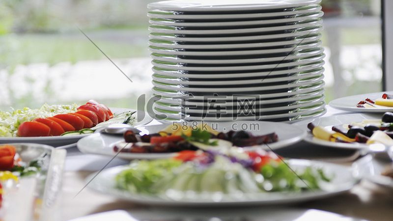 食品代工报价之谜：揭秘起订量与价格背后的逻辑**
